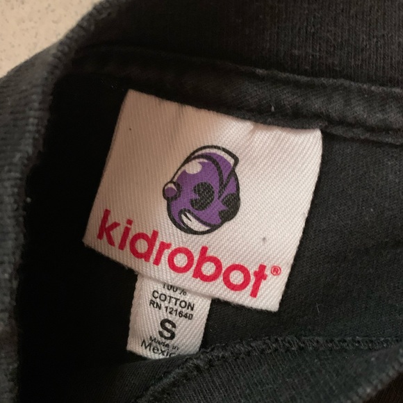Rare Kidrobot Vintage Bunny Robot Logo Black Graphic T Shirt 2000s Streetwear - Picture 2 of 3